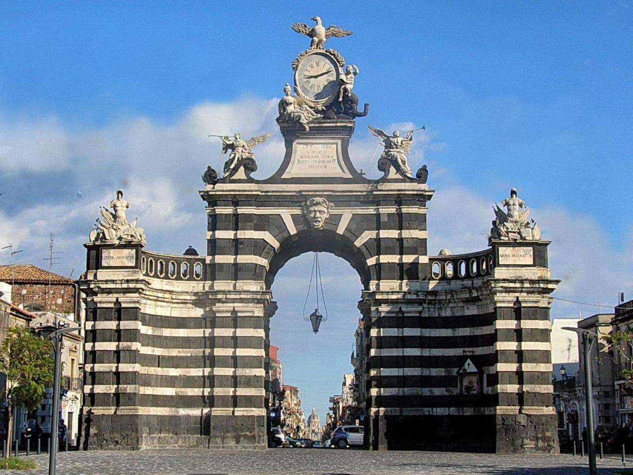 La Dimora Del Principe - Appartamento Catânia Exterior foto